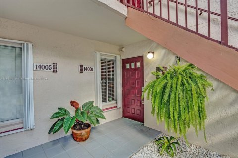 Купить кондоминиум в Майами, Флорида 2 спальни, 113.71м2, № 1772580 - фото 1