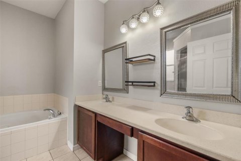 Villa ou maison à vendre à Eustis, Floride: 4 chambres, 173.08 m2 № 2150235 - photo 16