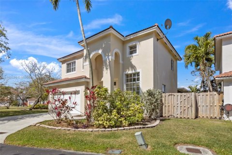 House in Cutler Bay, Florida 4 bedrooms, 199.46 sq.m. № 1863035 - photo 28