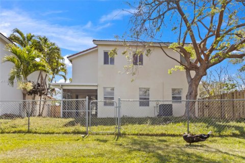 House in Cutler Bay, Florida 4 bedrooms, 199.46 sq.m. № 1863035 - photo 27