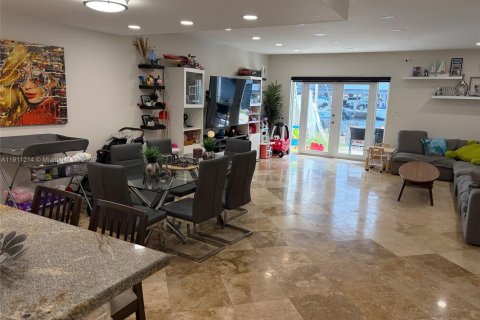 Copropriété à louer à North Miami Beach, Floride: 2 chambres, 138.05 m2 № 1967220 - photo 2