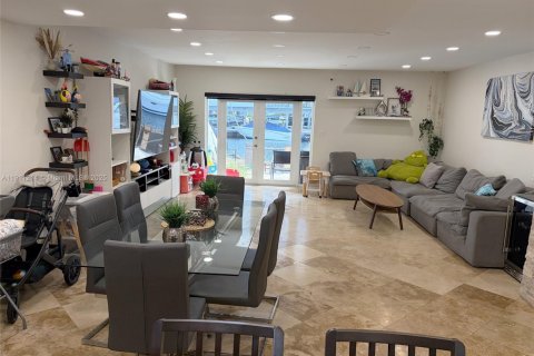 Copropriété à louer à North Miami Beach, Floride: 2 chambres, 138.05 m2 № 1967220 - photo 4