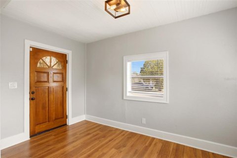 Villa ou maison à louer à Saint Petersburg, Floride: 2 chambres, 85.47 m2 № 2351691 - photo 5