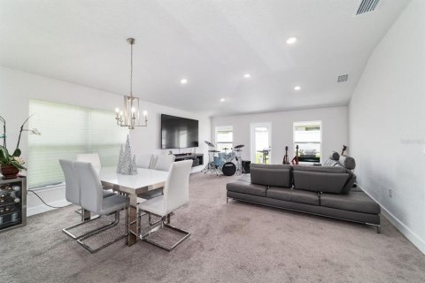 House in Ocala, Florida 4 bedrooms, 149.39 sq.m. № 1838503 - photo 4