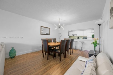Copropriété à louer à Sunny Isles Beach, Floride: 1 chambre, 93.37 m2 № 1736145 - photo 7