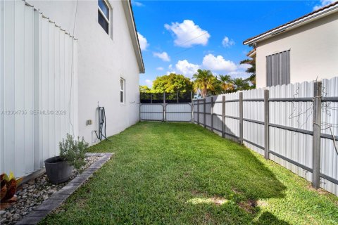Villa ou maison à vendre à Palmetto Bay, Floride: 4 chambres, 199.55 m2 № 2068654 - photo 24