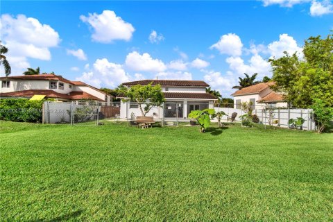 Villa ou maison à vendre à Palmetto Bay, Floride: 4 chambres, 199.55 m2 № 2068654 - photo 27