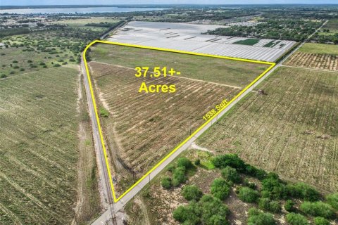 Land in Sebring, Florida № 1688001 - photo 1