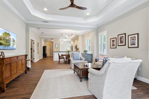 House in Lakewood Ranch, Florida 2 bedrooms, 183.67 sq.m. № 1679615 - photo 11
