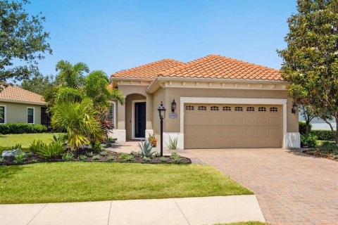House in Lakewood Ranch, Florida 2 bedrooms, 183.67 sq.m. № 1679615 - photo 3