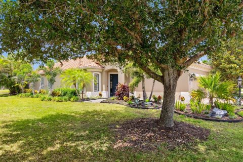 House in Lakewood Ranch, Florida 2 bedrooms, 183.67 sq.m. № 1679615 - photo 4