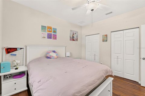 House in Gainesville, Florida 4 bedrooms, 244.98 sq.m. № 2312841 - photo 7
