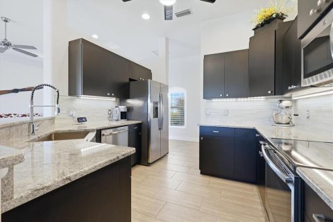 Купить виллу или дом в Порт-Шарлотт, Флорида 8 комнат, 149.57м2, № 2091597 - фото 12