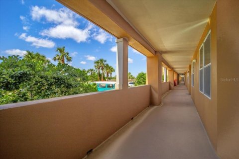 Condominio en venta en Palm Coast, Florida, 3 dormitorios, 152.36 m2 № 1625552 - foto 11