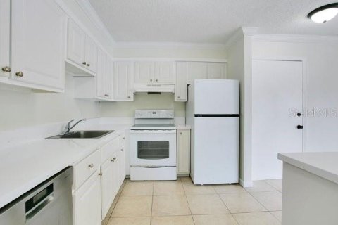 Condominio en venta en Maitland, Florida, 2 dormitorios, 97.64 m2 № 2095118 - foto 10