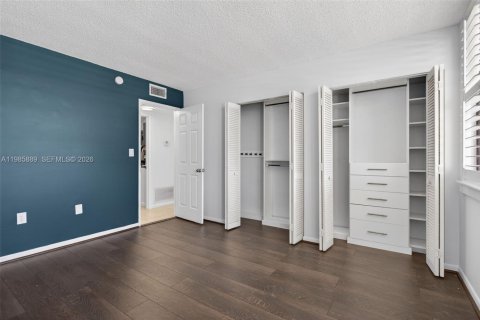 Copropriété à vendre à Pompano Beach, Floride: 2 chambres, 108.88 m2 № 2044860 - photo 8