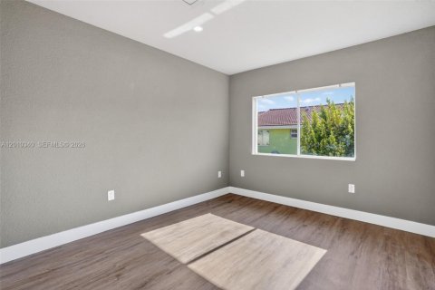 Copropriété à vendre à Miami, Floride: 2 chambres, 83.61 m2 № 2090333 - photo 16