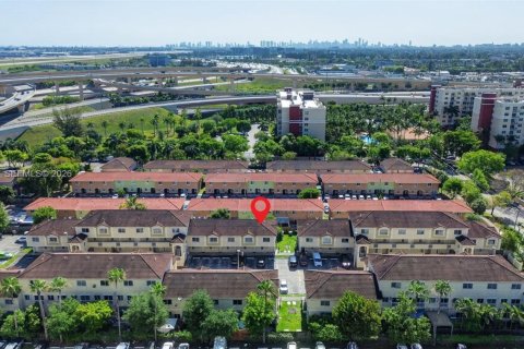 Copropriété à vendre à Miami, Floride: 2 chambres, 83.61 m2 № 2090333 - photo 27