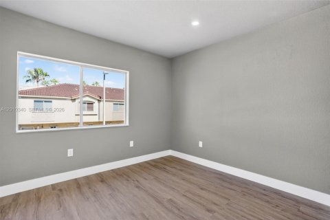 Copropriété à vendre à Miami, Floride: 2 chambres, 83.61 m2 № 2090333 - photo 21