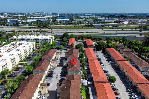 Copropriété à vendre à Miami, Floride: 2 chambres, 83.61 m2 № 2090333 - photo 28