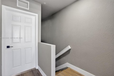 Copropriété à vendre à Miami, Floride: 2 chambres, 83.61 m2 № 2090333 - photo 15