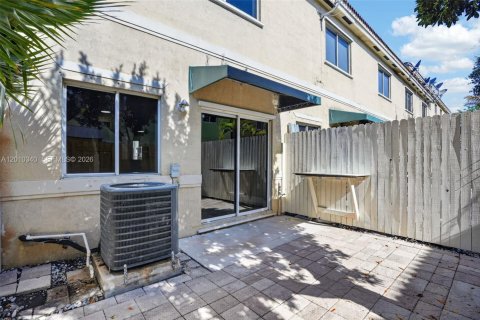 Copropriété à vendre à Miami, Floride: 2 chambres, 83.61 m2 № 2090333 - photo 26