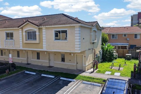 Copropriété à vendre à Miami, Floride: 2 chambres, 83.61 m2 № 2090333 - photo 2