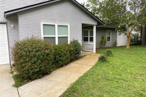 Casa en venta en Palm Coast, Florida, 3 dormitorios, 145.48 m2 № 1751656 - foto 3