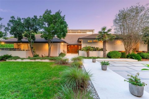 Casa en Coral Gables, Florida 5 dormitorios, 416.76 m2 № 1925167