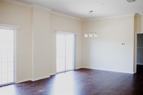 Condo in Winter Garden, Florida, 2 bedrooms  № 1903341 - photo 3