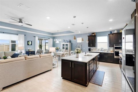 Casa en venta en Kissimmee, Florida, 3 dormitorios, 180.51 m2 № 1662163 - foto 8