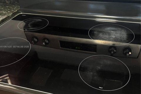 Condominio en alquiler en Coral Gables, Florida, 37.63 m2 № 2031636 - foto 29