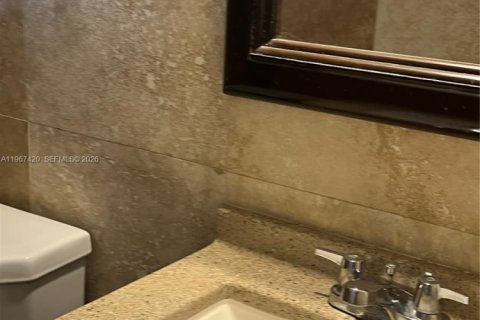 Condominio en alquiler en Coral Gables, Florida, 37.63 m2 № 2031636 - foto 11