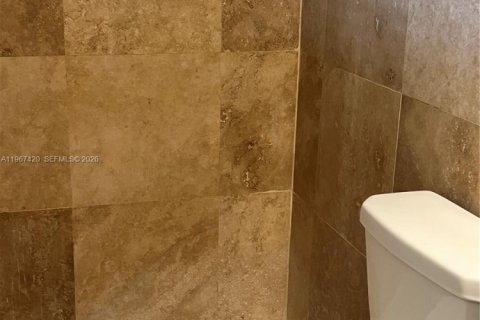 Condominio en alquiler en Coral Gables, Florida, 37.63 m2 № 2031636 - foto 12