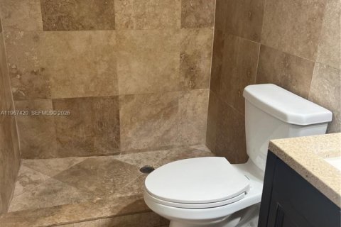 Condominio en alquiler en Coral Gables, Florida, 37.63 m2 № 2031636 - foto 22