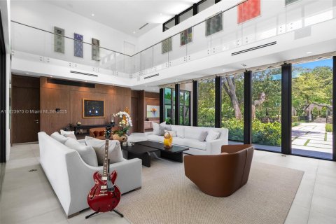House in Pinecrest, Florida 7 bedrooms, 667.41 sq.m. № 1943266 - photo 30