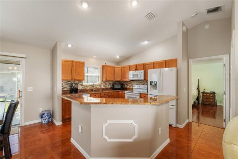 Casa en venta en The Villages, Florida, 3 dormitorios, 129.32 m2 № 2231128 - foto 14