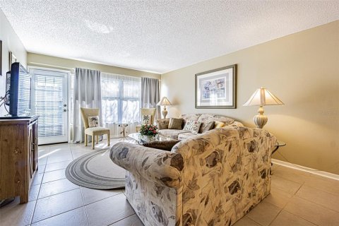 Condominio en venta en Belleair, Florida, 2 dormitorios, 99.22 m2 № 1509825 - foto 4