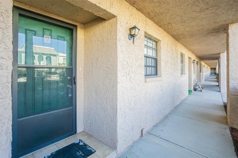 Condominio en venta en Belleair, Florida, 2 dormitorios, 99.22 m2 № 1509825 - foto 19