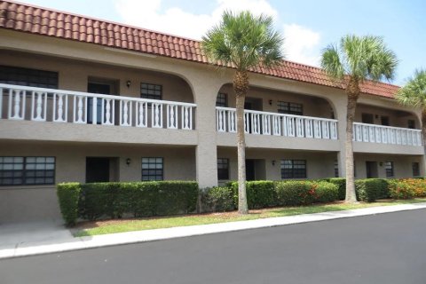 Condominio en venta en Belleair, Florida, 2 dormitorios, 99.22 m2 № 1509825 - foto 1