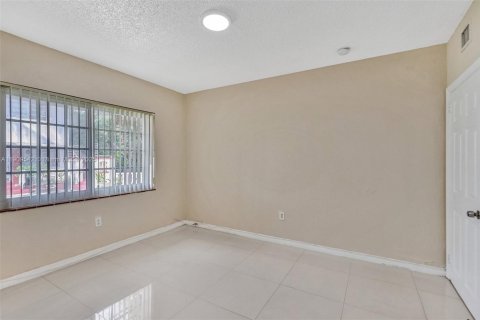 Copropriété à louer à Miami Beach, Floride: 1 chambre, 54.72 m2 № 1966233 - photo 19