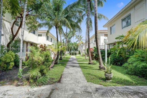Copropriété à louer à Miami Beach, Floride: 1 chambre, 54.72 m2 № 1966233 - photo 11