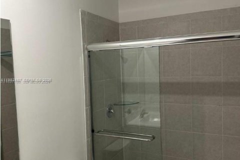 Купить таунхаус в Хомстед, Флорида 3 спальни, 135.64м2, № 2080414 - фото 9