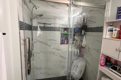 Купить виллу или дом в Кейп-Корал, Флорида 3 комнаты, 128.02м2, № 2182419 - фото 7