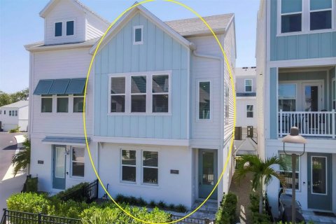 Townhouse in Sarasota, Florida 3 bedrooms, 167.6 sq.m. № 2116376