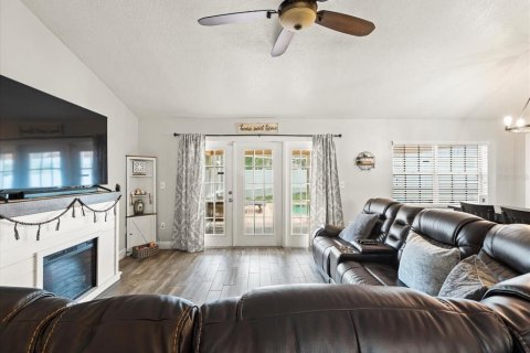 House in Spring Hill, Florida 3 bedrooms, 125.98 sq.m. № 1820894 - photo 8