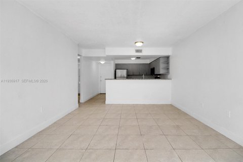 Copropriété à vendre à Doral, Floride: 1 chambre, 75.25 m2 № 1995607 - photo 5