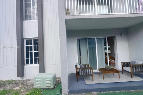 Copropriété à vendre à Doral, Floride: 1 chambre, 75.25 m2 № 1995607 - photo 21