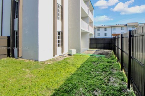 Copropriété à vendre à Doral, Floride: 1 chambre, 75.25 m2 № 1995607 - photo 19