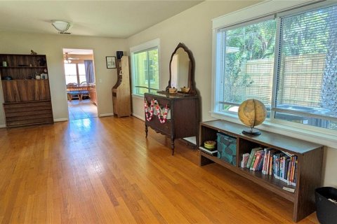 House in Eustis, Florida 3 bedrooms, 164.16 sq.m. № 2234638 - photo 5